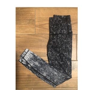 ✨Lululemon Wunder Under leggings✨